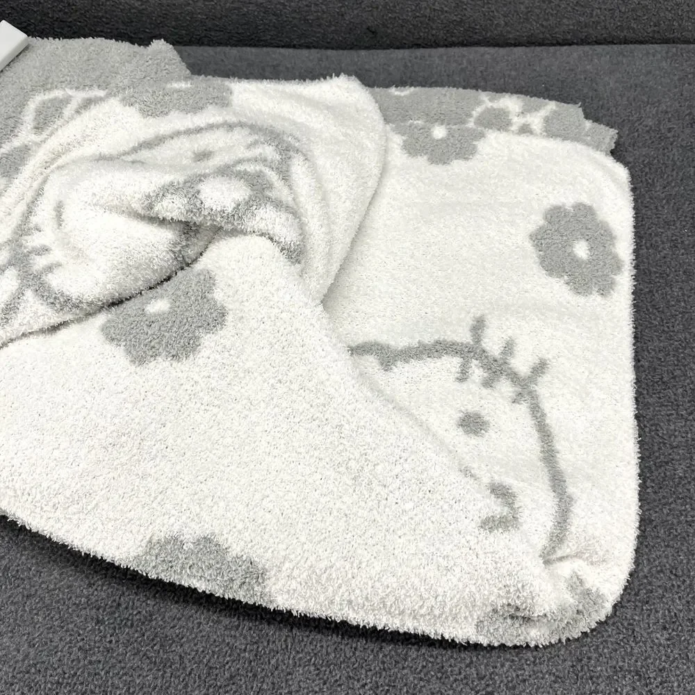 HELLO KITTY Blanket Gray & White Super Soft Throw Blanket‎ 50